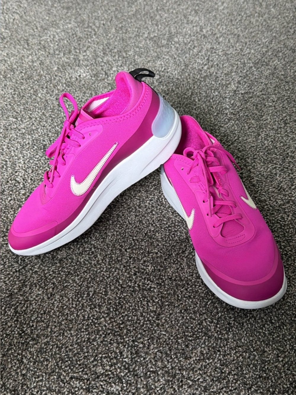 Women Nike Amixa Running Shoes Sz 9